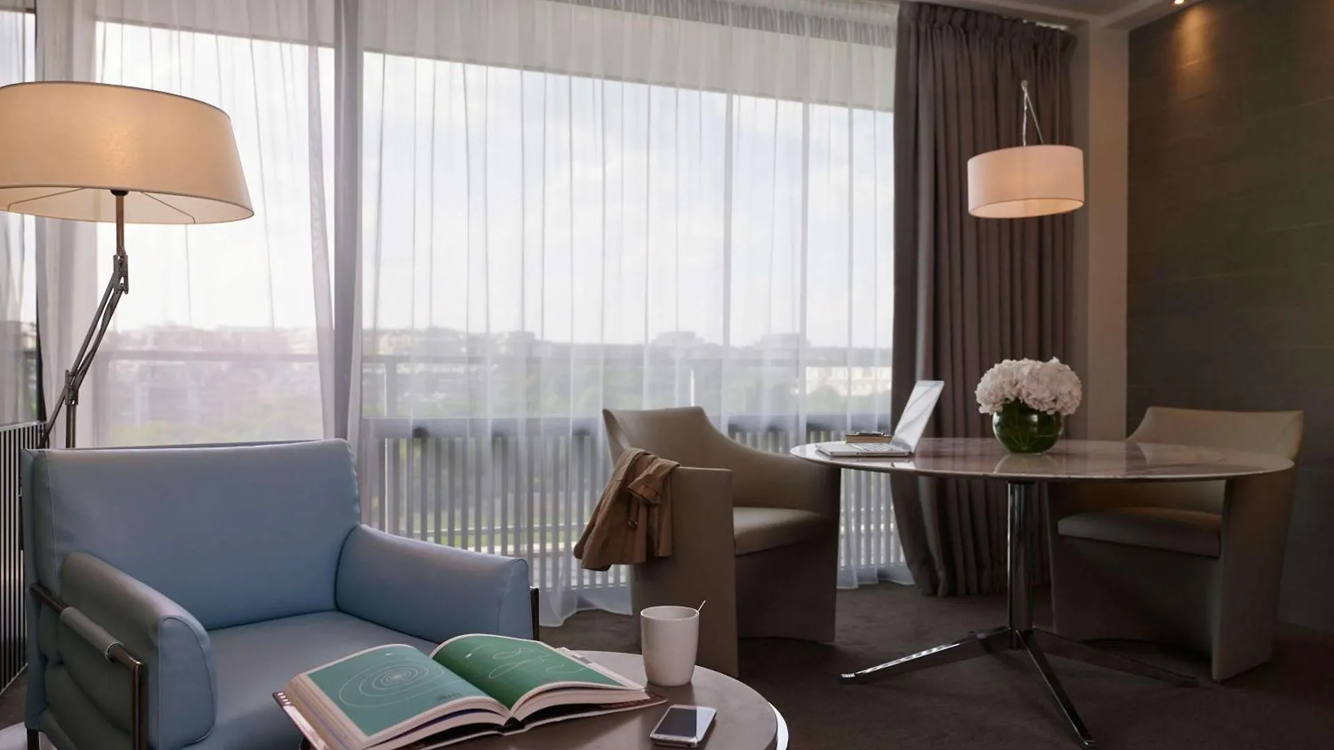 Hotel Pullman Paris Tour Eiffel